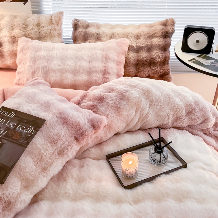 91家纺网 家纺一手货源 找家纺 金爱家 2023新款七彩大泡泡兔兔绒兔毛绒毛毯 七彩粉