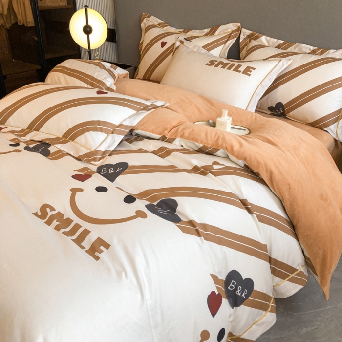 91家纺网 家纺一手货源 找家纺 大宽边A纯棉B牛奶绒四件套133*72全棉加绒法兰宝宝兔绒水晶 宠爱