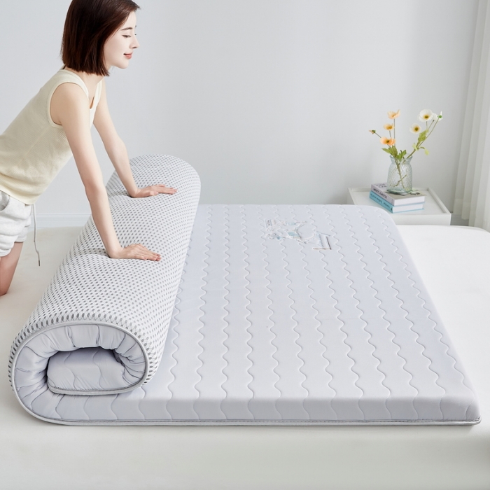 91家纺网 家纺一手货源 找家纺 祁恋婷 2023新款A类牛奶丝大豆纤维床垫【床垫遮盖物】刺绣专版 月光灰