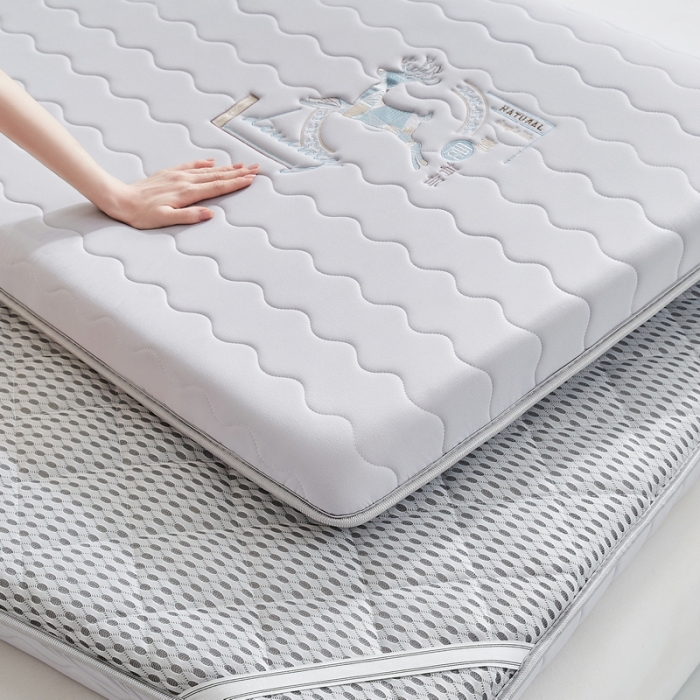 91家纺网 家纺一手货源 找家纺 祁恋婷 2023新款A类牛奶丝大豆纤维床垫【床垫遮盖物】刺绣专版 月光灰