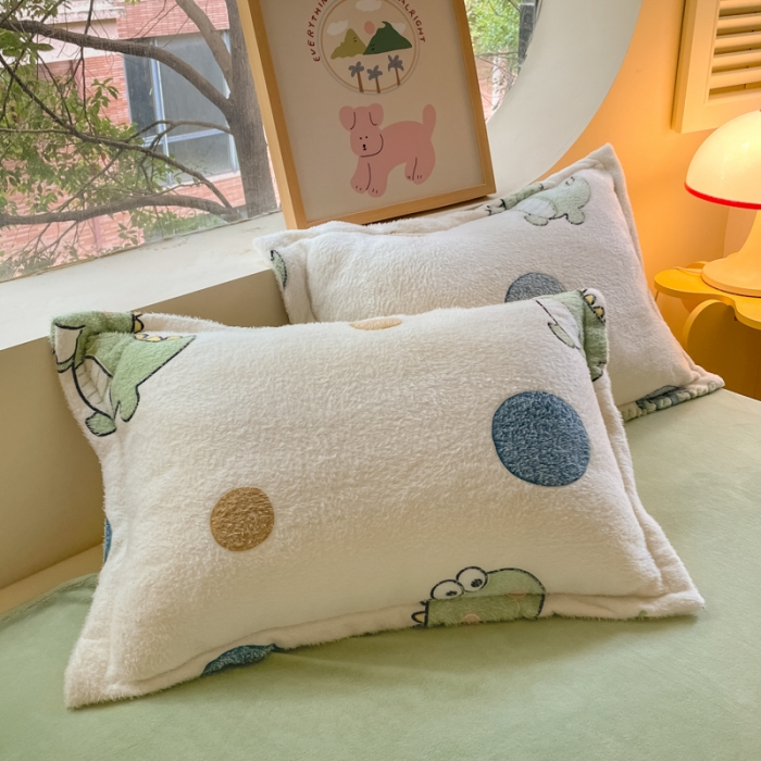 91家纺网 家纺一手货源 找家纺 慕尚 2025新款5D雪花绒四件套系列 恐龙之恋