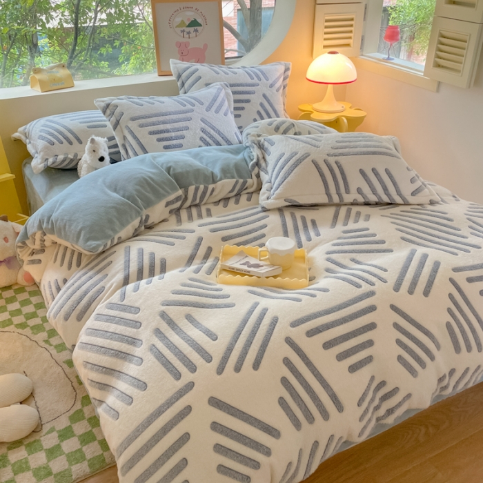 91家纺网 家纺一手货源 找家纺 慕尚 2025新款5D雪花绒四件套系列 素蓝