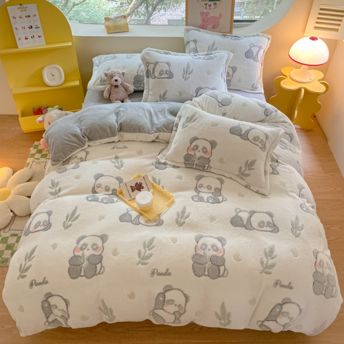 91家纺网 家纺一手货源 找家纺 慕尚 2025新款5D雪花绒单品系列-单被套 黑白熊