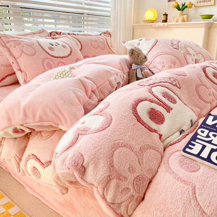 91家纺网 家纺一手货源 找家纺 慕尚 2025新款5D雪花绒单品系列-单被套 花花小兔