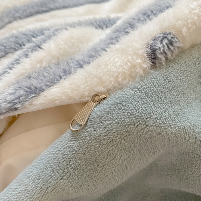 91家纺网 家纺一手货源 找家纺 慕尚 2025新款5D雪花绒单品系列-单被套 素蓝