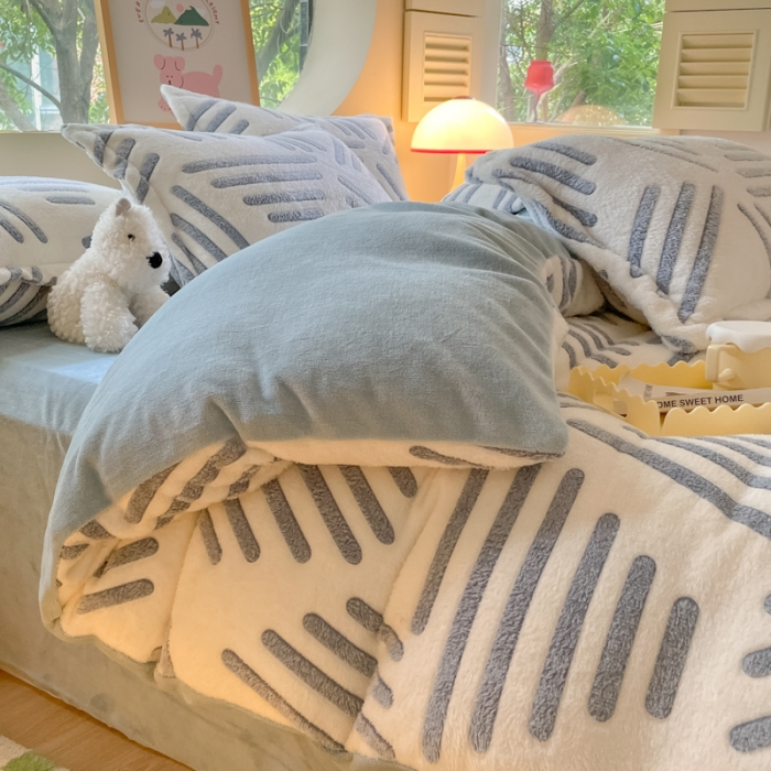 91家纺网 家纺一手货源 找家纺 慕尚 2025新款5D雪花绒单品系列-单被套 素蓝