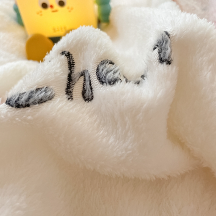 91家纺网 家纺一手货源 找家纺 慕尚 2025新款5D雪花绒单品系列-单被套 樱桃熊