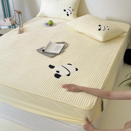 91家纺网 家纺一手货源 找家纺 三味舒屋 2024新款加高全棉爬爬熊毛巾绣夹棉床笠 爬爬熊黄