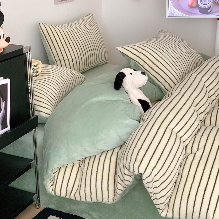 91家纺网 家纺一手货源 找家纺 桃子家居 2023新款A类舒棉绒牛奶绒暖绒简约ins甜心加厚四件套 舒棉绒-贝拉绿