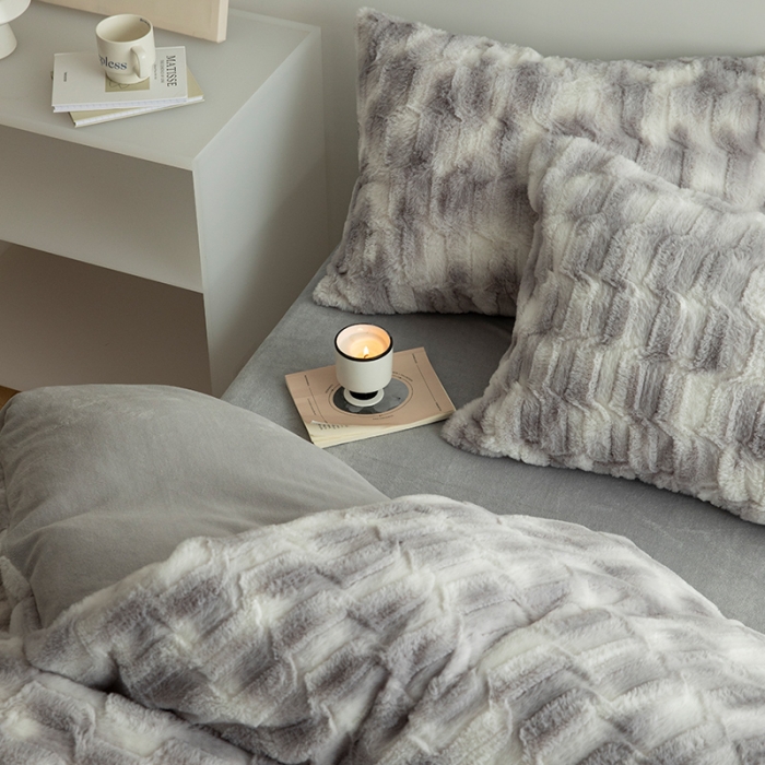 91家纺网 家纺一手货源 找家纺 （总）安哆啦家纺 2024新款濑兔绒毛晕染色系牛奶绒四件套