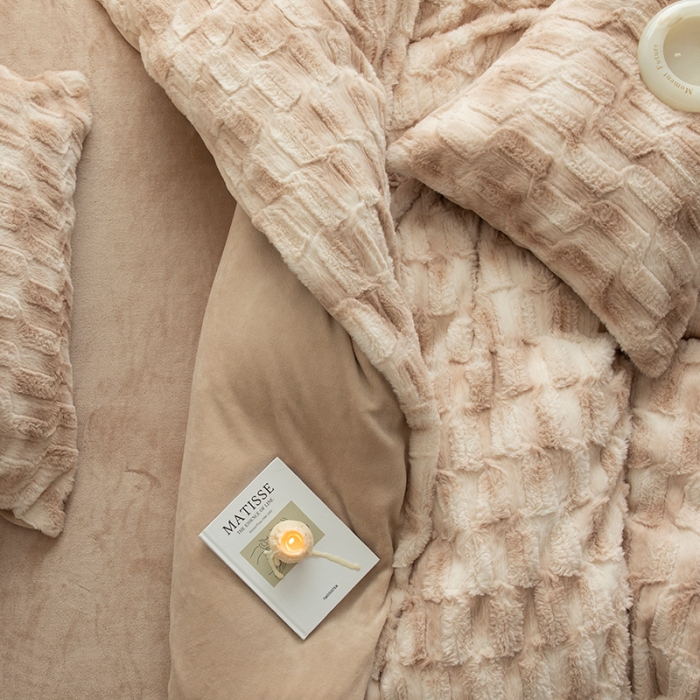 91家纺网 家纺一手货源 找家纺 安哆啦家纺 2024新款濑兔绒毛晕染色系牛奶绒四件套 晕染咖