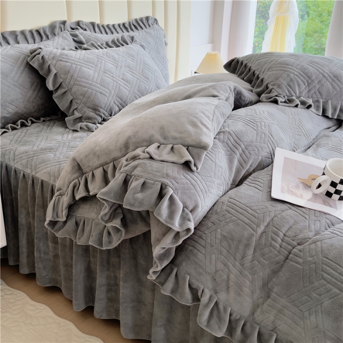 91家纺网 家纺一手货源 找家纺 十个点家纺 2024新款牛奶绒床裙四件套-欣雅 欣雅奶油灰
