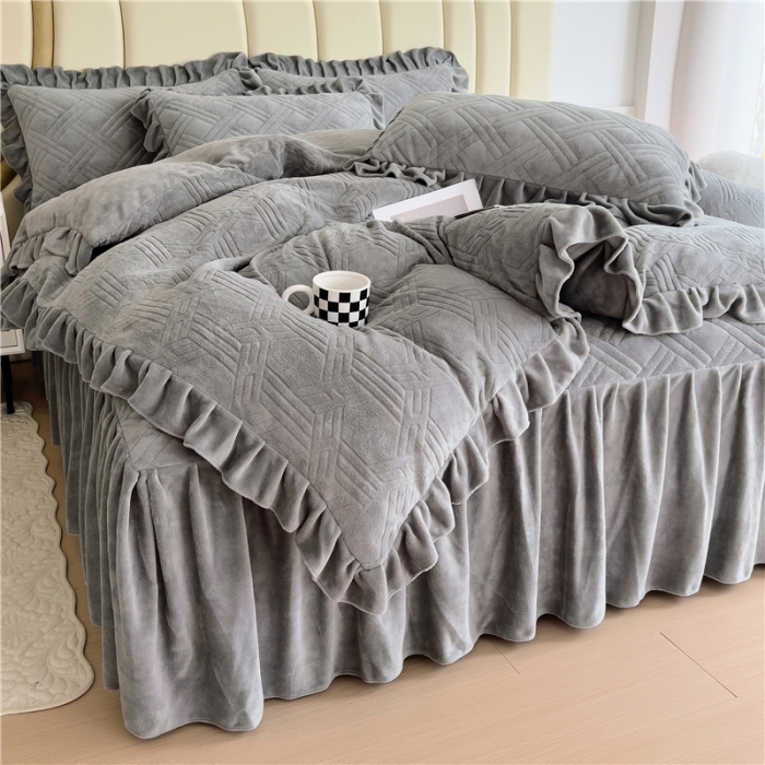 91家纺网 家纺一手货源 找家纺 十个点家纺 2024新款牛奶绒床裙四件套-欣雅 欣雅奶油灰