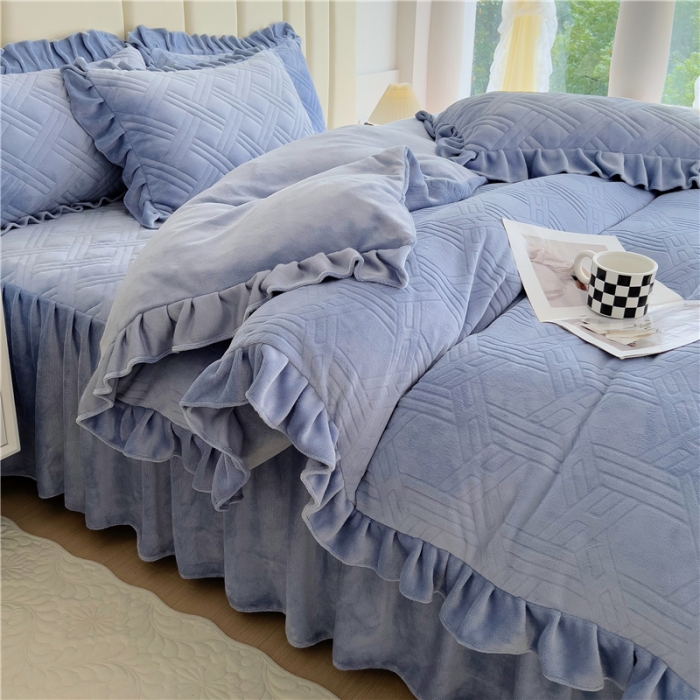 91家纺网 家纺一手货源 找家纺 十个点家纺 2024新款牛奶绒床裙四件套-欣雅 欣雅浅宝蓝