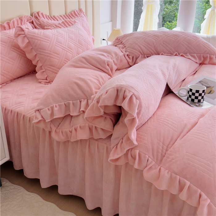 91家纺网 家纺一手货源 找家纺 十个点家纺 2024新款牛奶绒床裙四件套-欣雅 欣雅胭脂粉