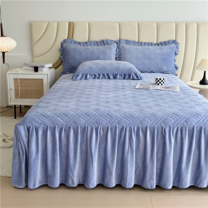 91家纺网 家纺一手货源 找家纺 十个点家纺 2024新款牛奶绒单床裙-欣雅 浅宝蓝