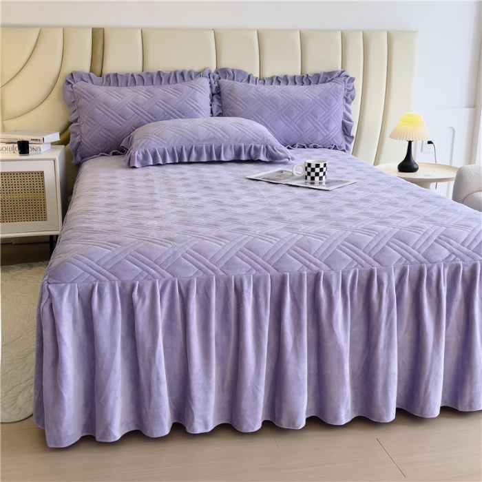 91家纺网 家纺一手货源 找家纺 十个点家纺 2024新款牛奶绒单床裙-欣雅 香芋紫