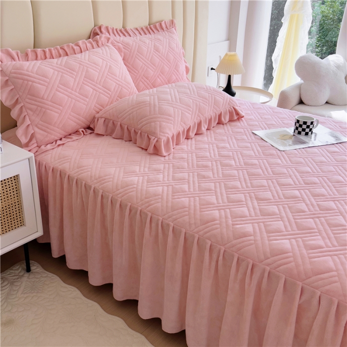 91家纺网 家纺一手货源 找家纺 十个点家纺 2024新款牛奶绒单床裙-欣雅 胭脂粉