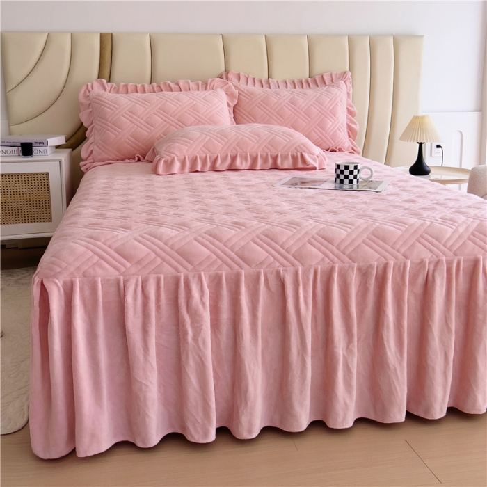 91家纺网 家纺一手货源 找家纺 十个点家纺 2024新款牛奶绒单床裙-欣雅 胭脂粉