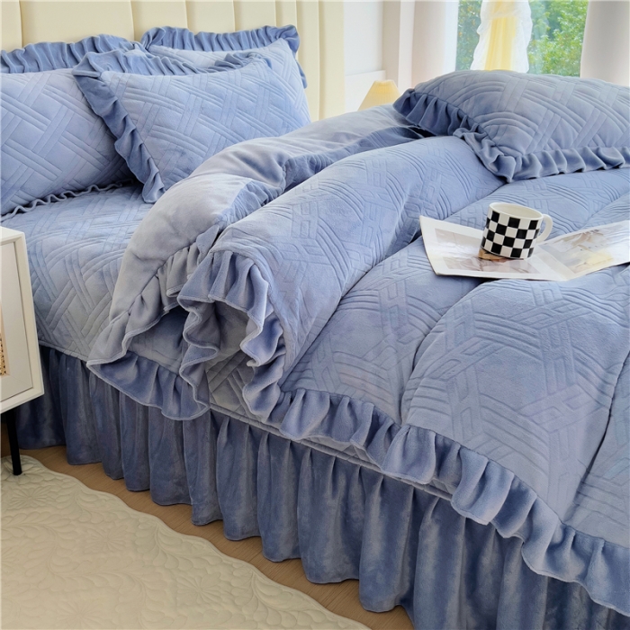 91家纺网 家纺一手货源 找家纺 十个点家纺 2024新款牛奶绒欣雅床盖四件套 欣雅-浅宝蓝