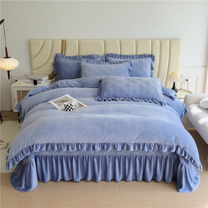 91家纺网 家纺一手货源 找家纺 十个点家纺 2024新款牛奶绒欣雅床盖四件套 欣雅-浅宝蓝