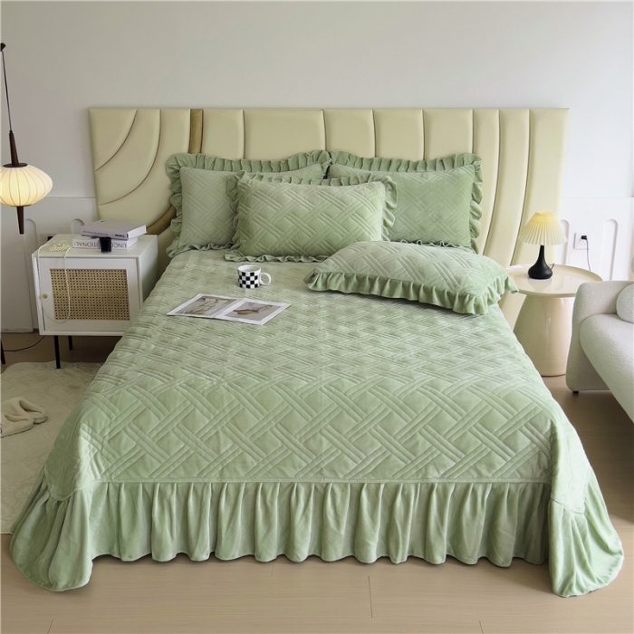 91家纺网 家纺一手货源 找家纺 十个点家纺 2024新款牛奶绒欣雅系列单床盖 欣雅-奶油绿