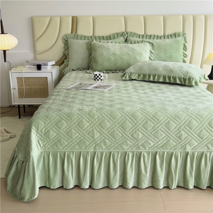 91家纺网 家纺一手货源 找家纺 十个点家纺 2024新款牛奶绒欣雅系列单床盖 欣雅-奶油绿