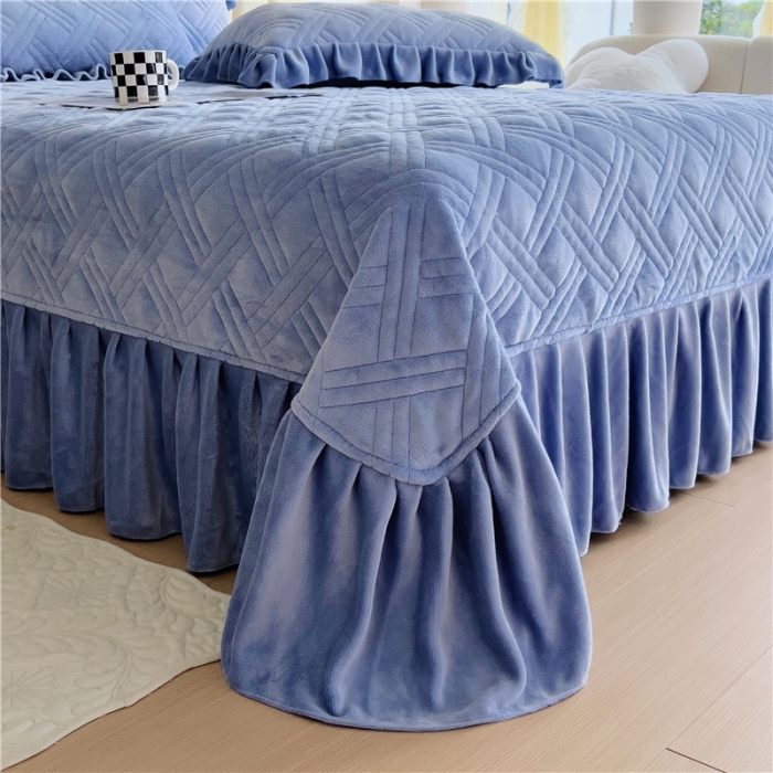 91家纺网 家纺一手货源 找家纺 十个点家纺 2024新款牛奶绒欣雅系列单床盖 欣雅-浅宝蓝