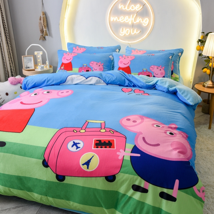 91家纺网 家纺一手货源 找家纺 ds生活馆2025新款大版卡通水晶牛奶珊瑚绒单被套三四件套 旅行佩奇