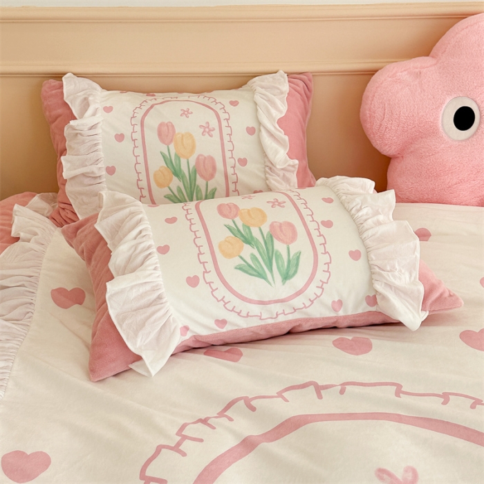 91家纺网 家纺一手货源 找家纺 昔可家纺 2023新款花边数码宝宝绒四件套 粉爱心郁金香