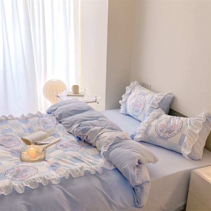 91家纺网 家纺一手货源 找家纺 昔可家纺 2023新款花边数码宝宝绒四件套 蓝棋盘郁金