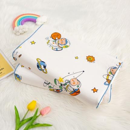 91家纺网 家纺一手货源 找家纺 萌番宝 2023新款A类60支全棉卡通儿童乳胶枕幼儿园枕午睡枕 太空漫步白