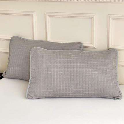 91家纺网 家纺一手货源 找家纺 春雨家居 2024新款全棉隔脏夹棉枕套 灰色