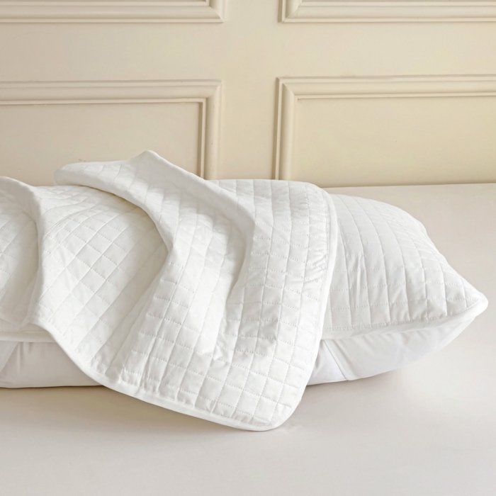 91家纺网 家纺一手货源 找家纺 春雨家居 2024新款全棉隔脏夹棉枕套 白色