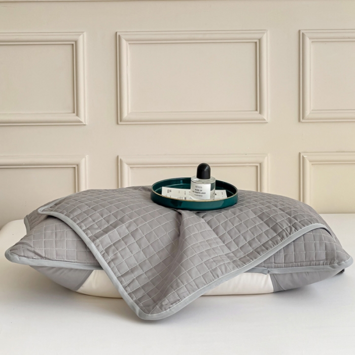 91家纺网 家纺一手货源 找家纺 春雨家居 2024新款全棉隔脏夹棉枕套 灰色