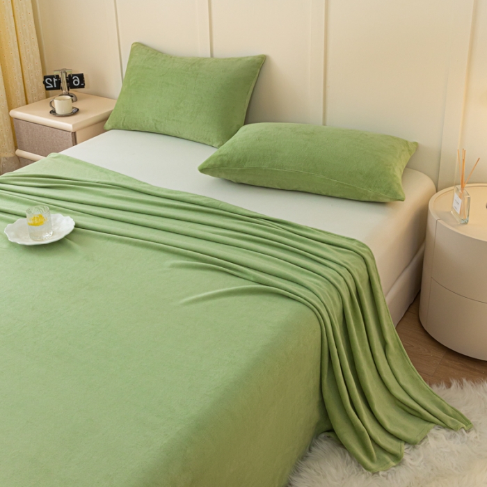 91家纺网 家纺一手货源 找家纺 慕澄家纺 2023新款纯色牛奶绒加厚保暖多功能床单盖毯 床单-抹茶