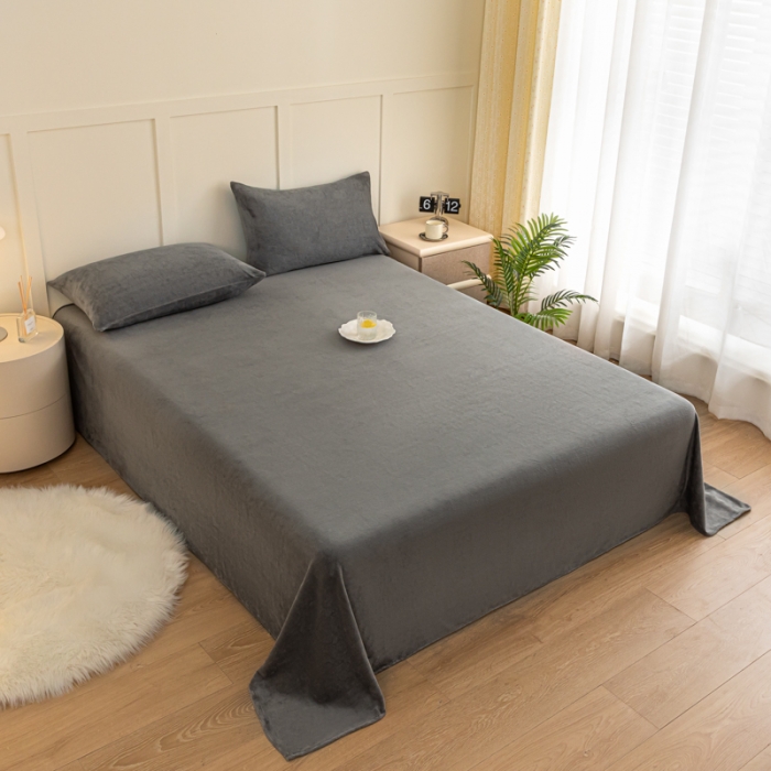 91家纺网 家纺一手货源 找家纺 慕澄家纺 2023新款纯色牛奶绒加厚保暖多功能床单盖毯 床单-墨灰