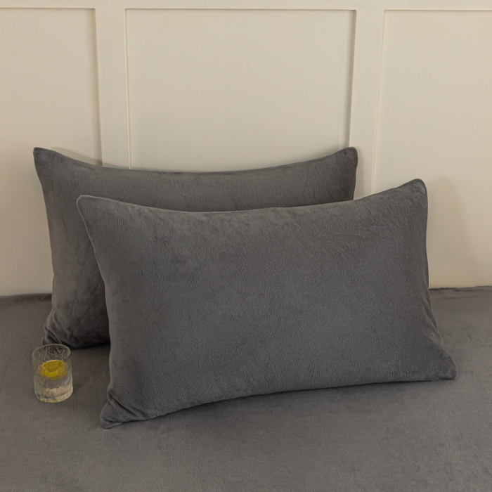 91家纺网 家纺一手货源 找家纺 慕澄家纺 2023新款纯色牛奶绒加厚保暖多功能床单盖毯 床单-墨灰