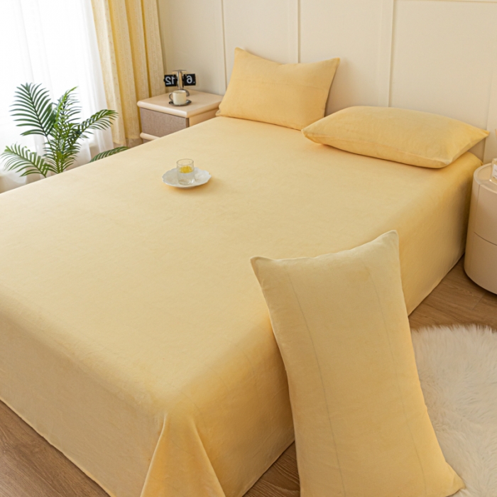 91家纺网 家纺一手货源 找家纺 慕澄家纺 2023新款纯色牛奶绒加厚保暖多功能床单盖毯 床单-杏黄