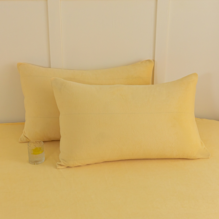 91家纺网 家纺一手货源 找家纺 慕澄家纺 2023新款纯色牛奶绒加厚保暖多功能床单盖毯 床单-杏黄