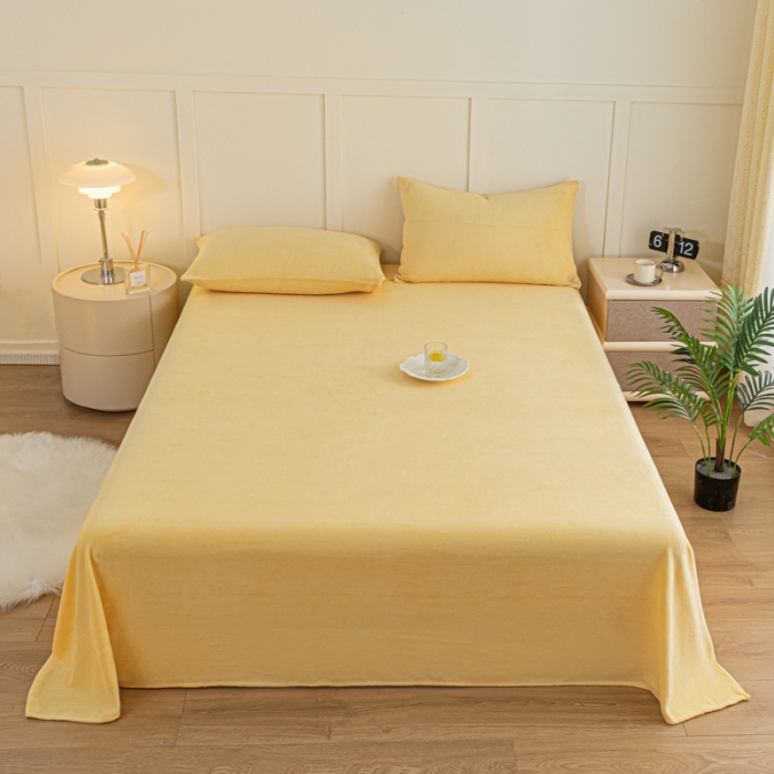 91家纺网 家纺一手货源 找家纺 慕澄家纺 2023新款纯色牛奶绒加厚保暖多功能床单盖毯 床单-杏黄