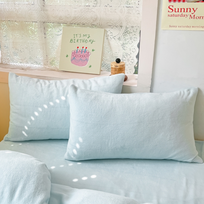 91家纺网 家纺一手货源 找家纺 慕澄家纺 2023新款简约牛奶绒加厚保暖四件套-纯爱 纯爱-纯蓝