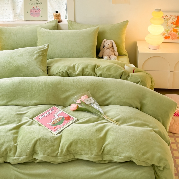 91家纺网 家纺一手货源 找家纺 慕澄家纺 2023新款简约牛奶绒加厚保暖四件套-纯爱 纯爱-抹茶