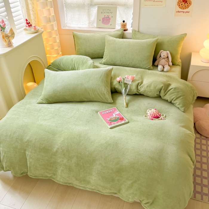 91家纺网 家纺一手货源 找家纺 慕澄家纺 2023新款简约牛奶绒加厚保暖四件套-纯爱 纯爱-抹茶
