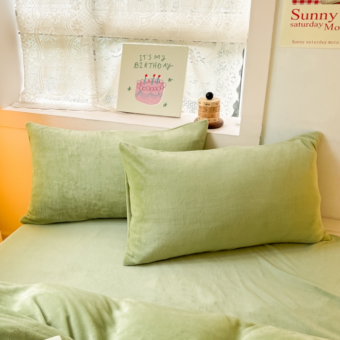 91家纺网 家纺一手货源 找家纺 慕澄家纺 2023新款简约牛奶绒加厚保暖四件套-纯爱 纯爱-抹茶