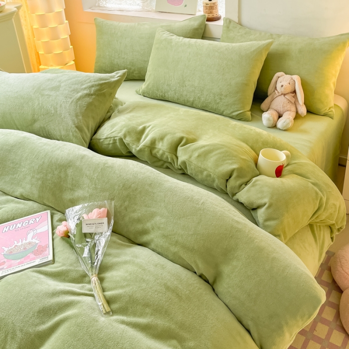 91家纺网 家纺一手货源 找家纺 慕澄家纺 2023新款简约牛奶绒加厚保暖四件套-纯爱 纯爱-抹茶