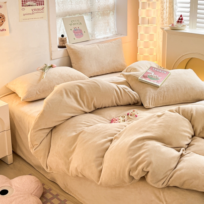 91家纺网 家纺一手货源 找家纺 慕澄家纺 2023新款简约牛奶绒加厚保暖四件套-纯爱 纯爱-驼咖