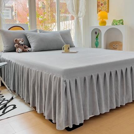 91家纺网 家纺一手货源 找家纺 （总）极梦家纺（支持定制） 2025新款纯色高克重韩版牛奶绒单床裙三件套