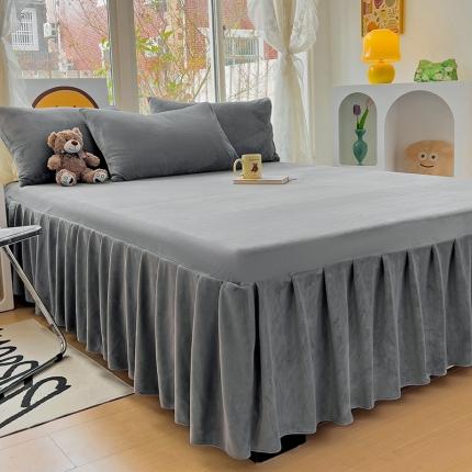 91家纺网 家纺一手货源 找家纺 （总）极梦家纺（支持定制） 2025新款纯色高克重韩版牛奶绒单床裙三件套