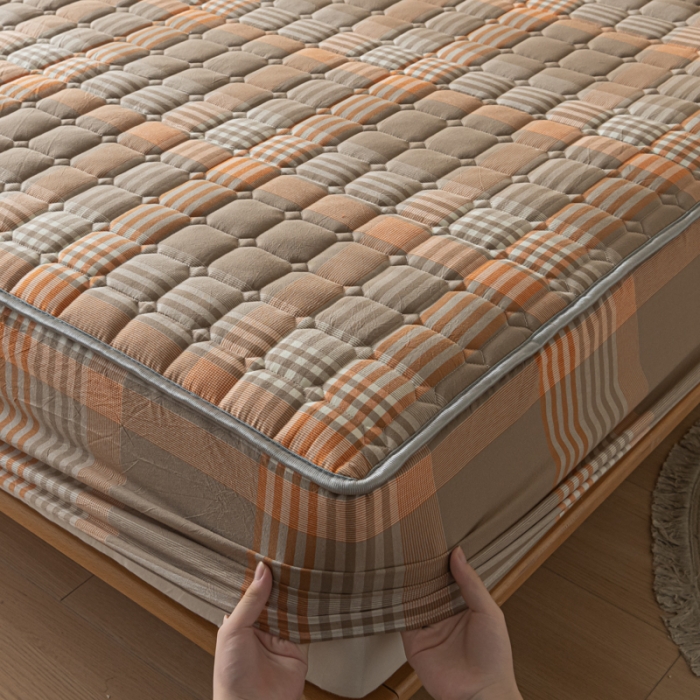 91家纺网 家纺一手货源 找家纺 卡伦 2025新款A类纯棉水洗棉夹棉床笠 错格咖